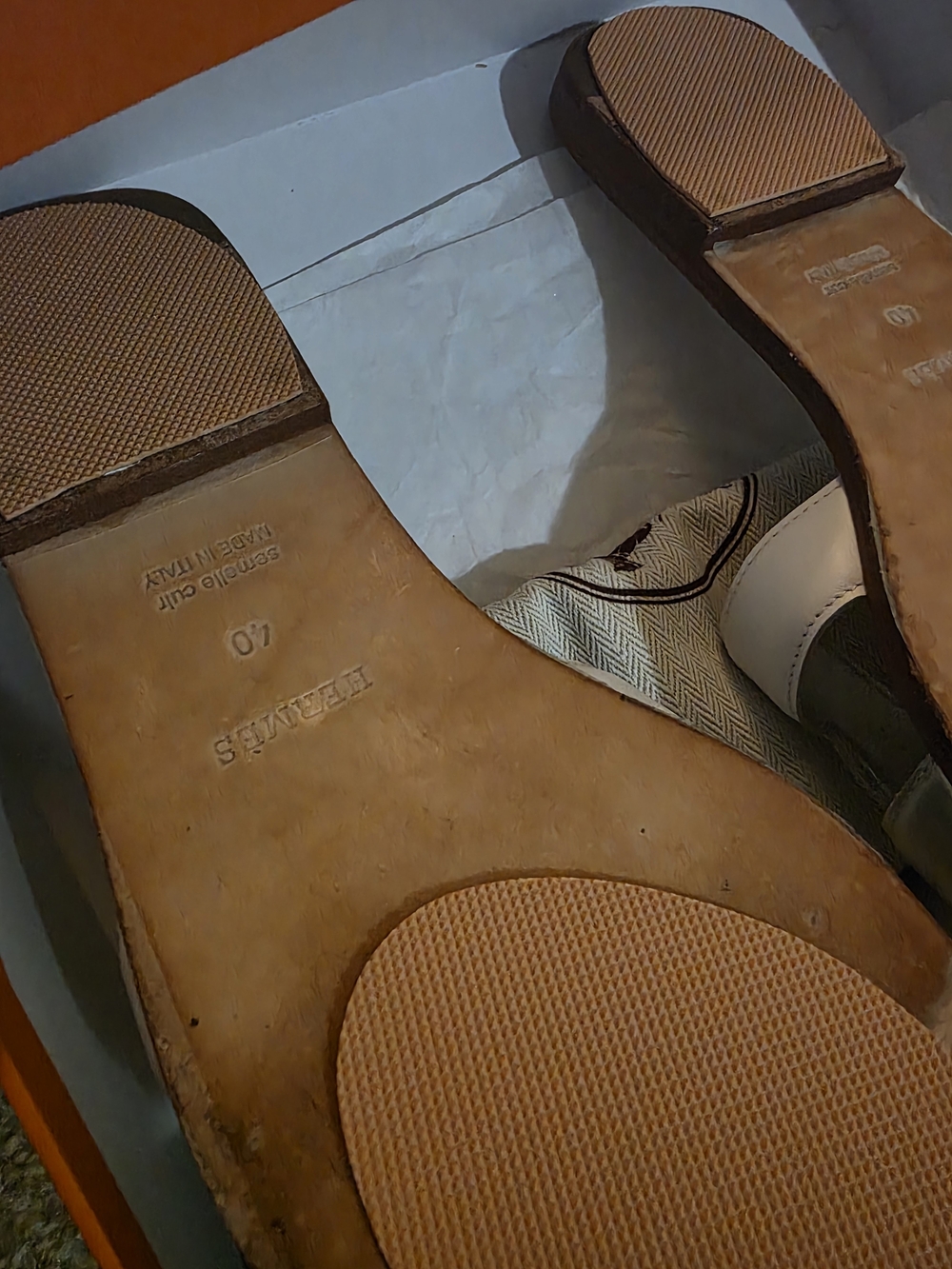 Hermes White and Silver Oran Slide Sandals - Women's 40 Rare - Picture 4 of 4